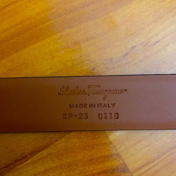 Ferragamo Double Gancini Belt.Color: SIENA TAN - Picture 7 of 8